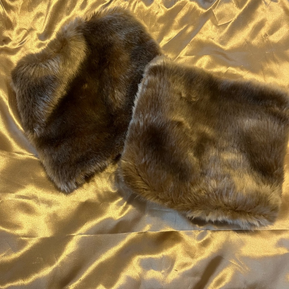 Faux fur cuffs